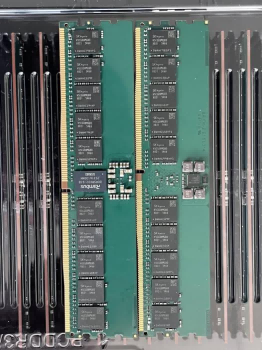 Nguồn cung cấp DRAM & NAND Flash thắt chặt: Lượng dự trữ dành cho thương mại số lượng lớn tăng vọt, Giá bộ nhớ DDR bước vào chu kỳ tăng